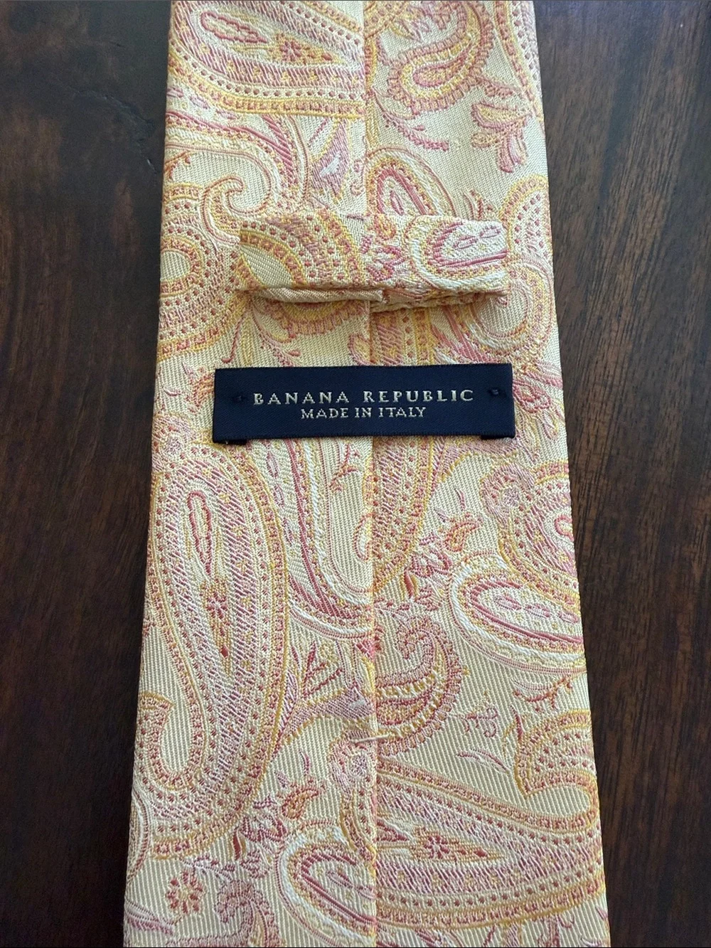 Banana Republic Yellow & Pink Paisley 100% Silk Tie Like New